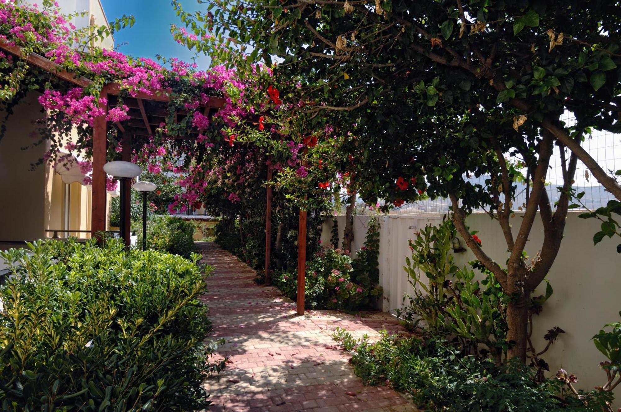 Golden Bay Apart otel Kokkini Hani Oda fotoğraf